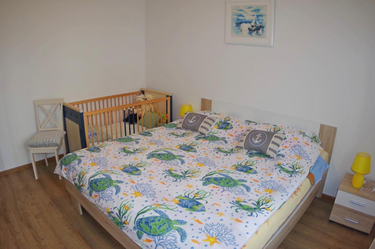 Apartments Tina & Denis พูลา ภายนอก รูปภาพ